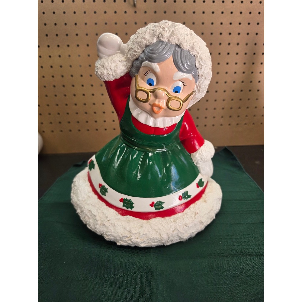 Vintage Ceramic Mrs Claus Figurine Christmas Holiday Decor Red Green 11.5 Inch
